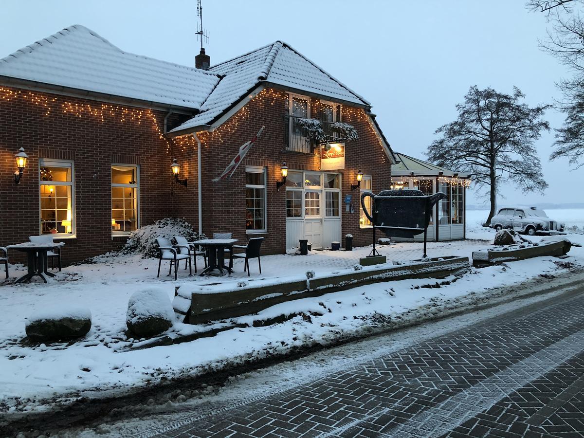 Lucy'S Inn Eesergroen Екстериор снимка