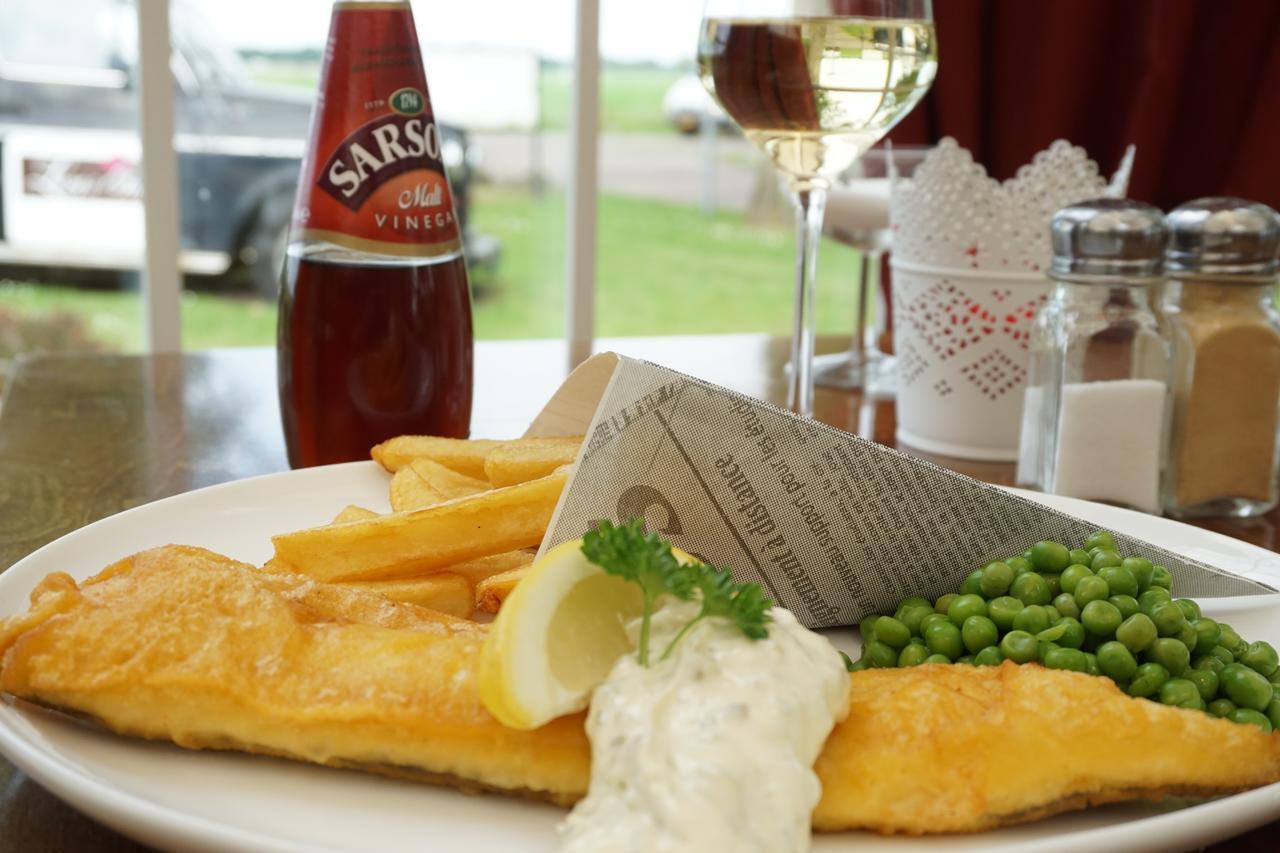Lucy'S Inn Eesergroen Екстериор снимка
