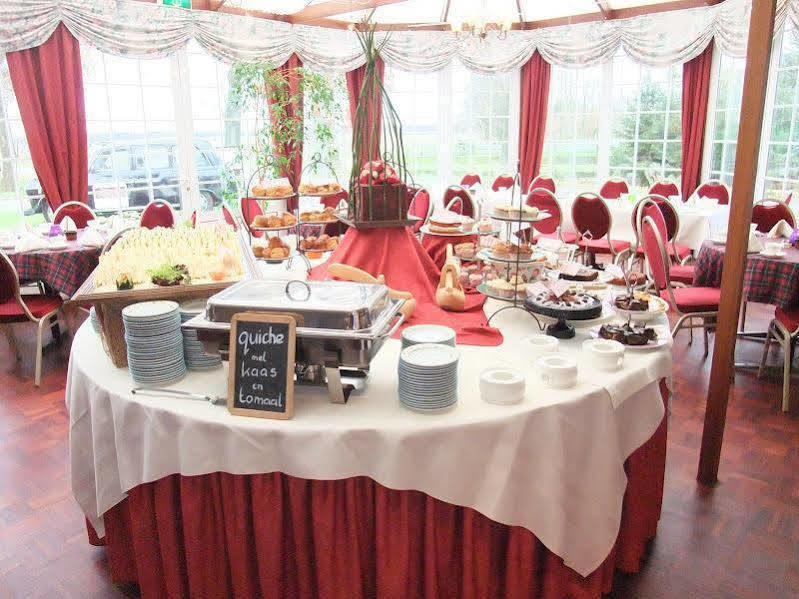 Lucy'S Inn Eesergroen Екстериор снимка